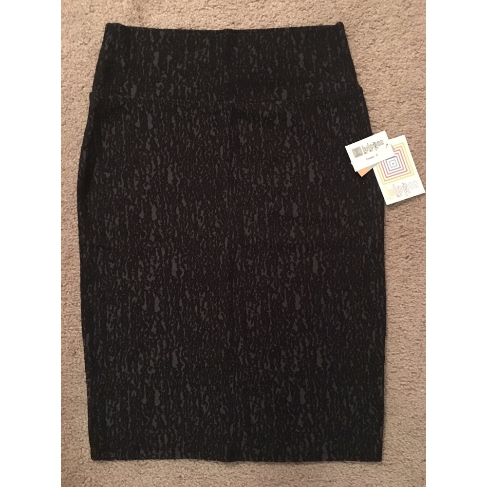 LuLaRoe Cassie